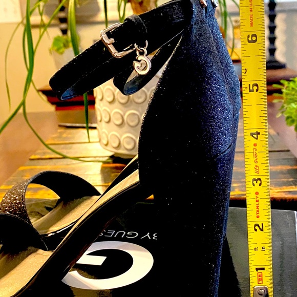 Guess Open Toe Chunky Heel - Picture 7 of 7